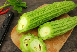 琼海吃瓜爆料是真的吗,真相揭秘还是无稽之谈？