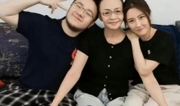 吃瓜八卦爆料情侣,吃瓜群众揭秘明星情侣甜蜜瞬间